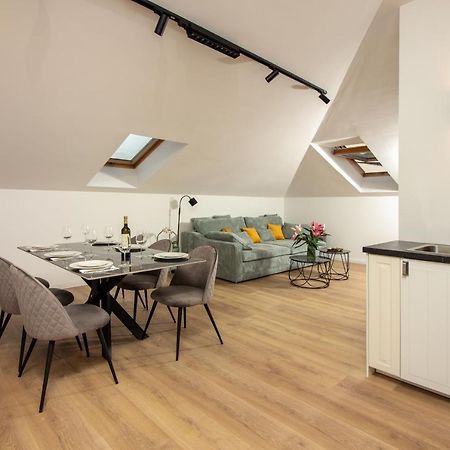 Beachside Apartment Attico สปลิท ภายนอก รูปภาพ