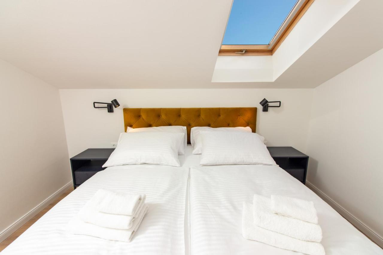 Beachside Apartment Attico สปลิท ภายนอก รูปภาพ