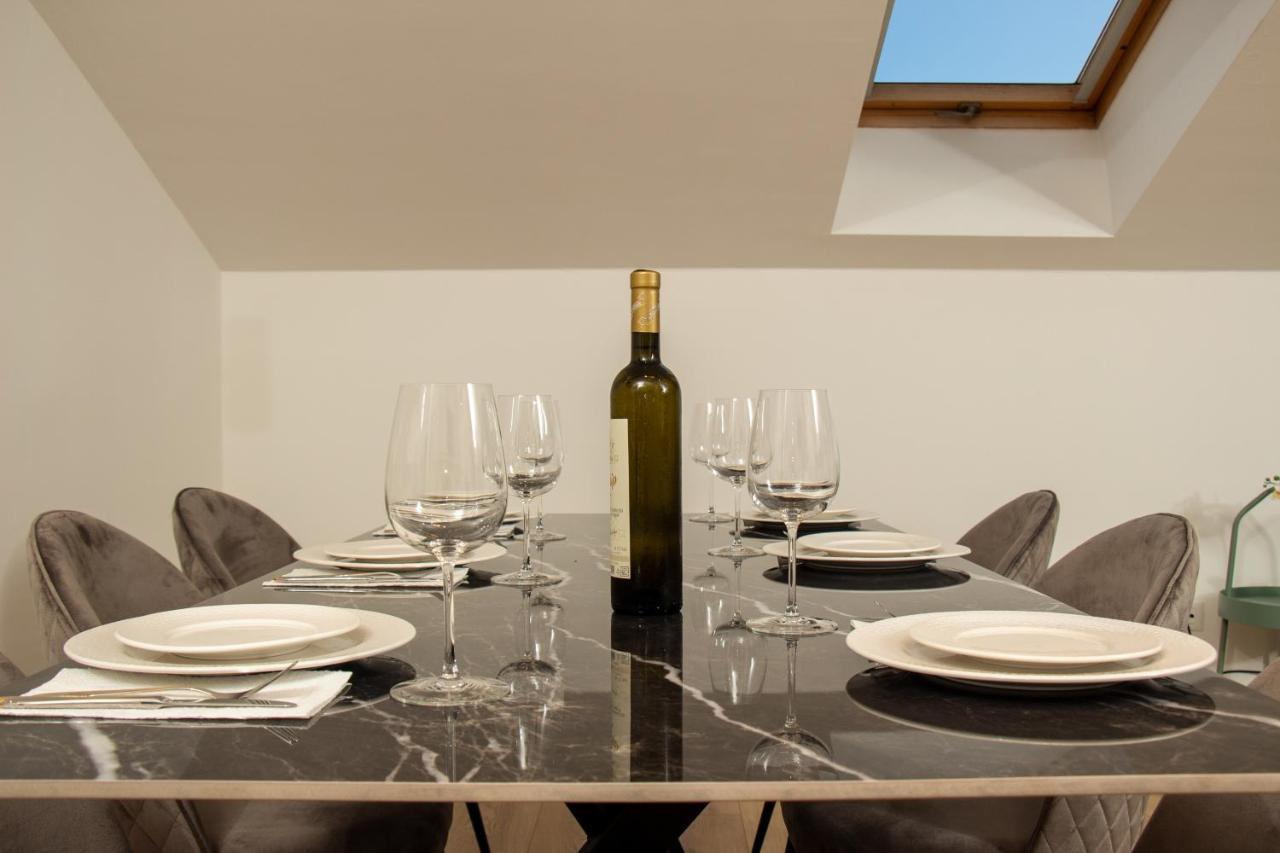 Beachside Apartment Attico สปลิท ภายนอก รูปภาพ